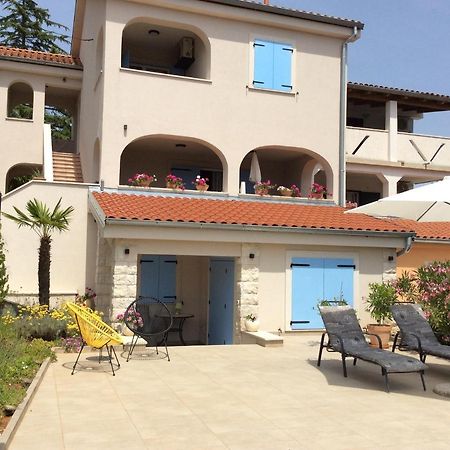Apartment Tin Pinezici  Luaran gambar